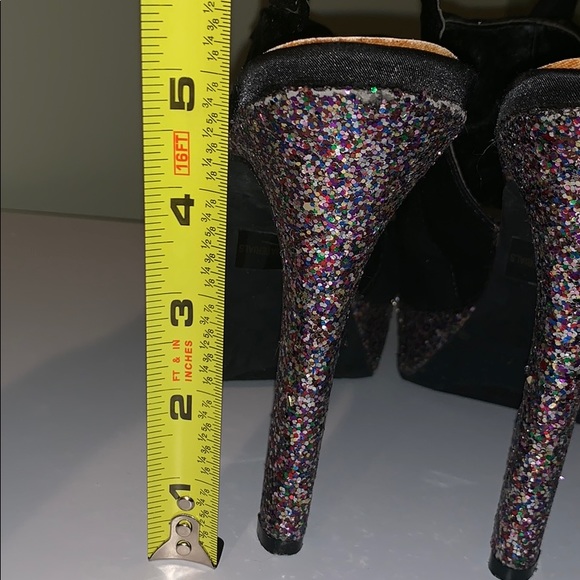 Women’s stilettos - Picture 4 of 4